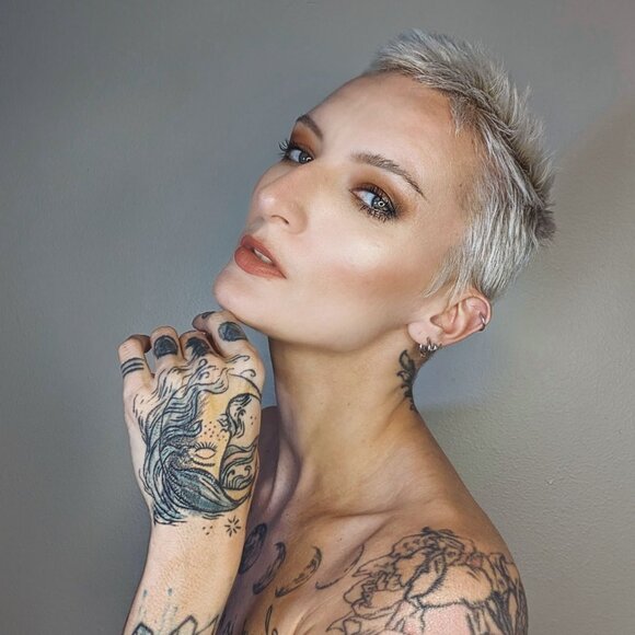 🌟 Welcome to my closet! 🌟 - Picture 1 of 1